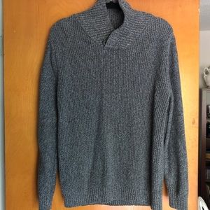 Men’s Gray Pull-Over Sweater